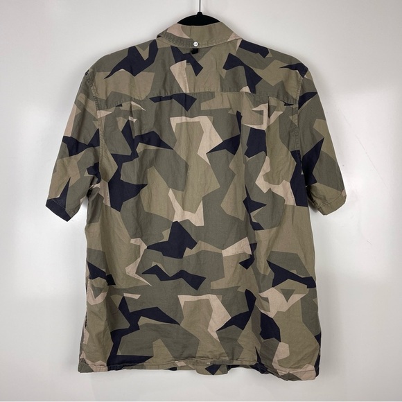 Rag & Bone Avery Vacation Shirt Short Sleeve Camo Button Front Size Medium - Picture 2 of 9